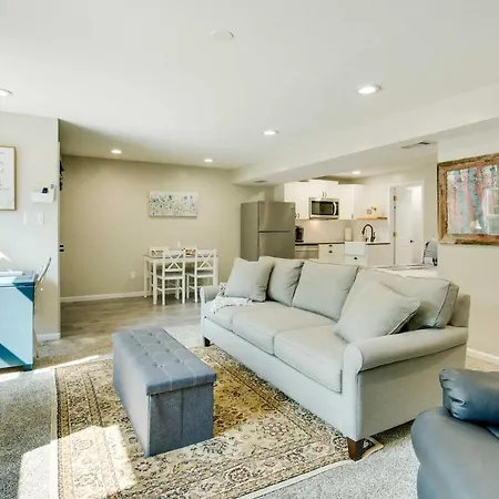 Missouri Studio Getaway Close To Parks And Hiking